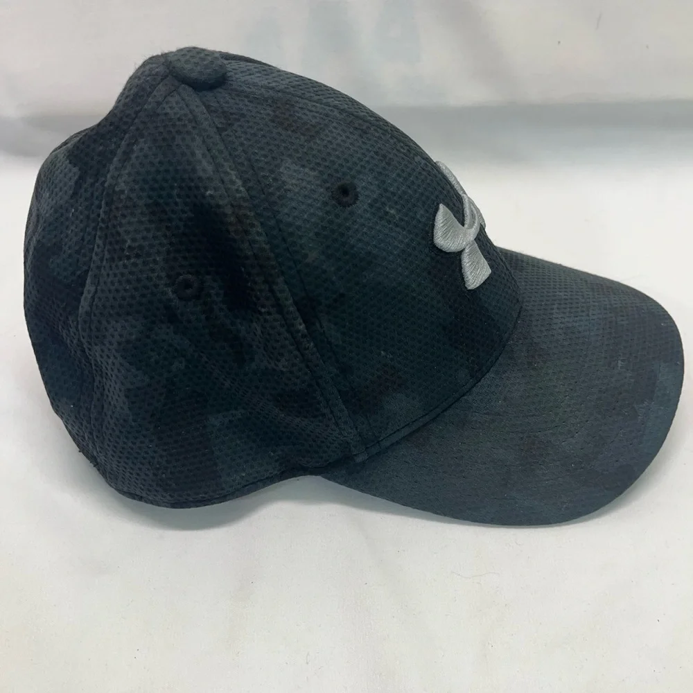 Under Armour dark patterned